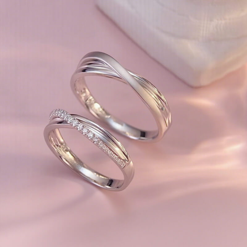 18K-Diamond Couple Rings