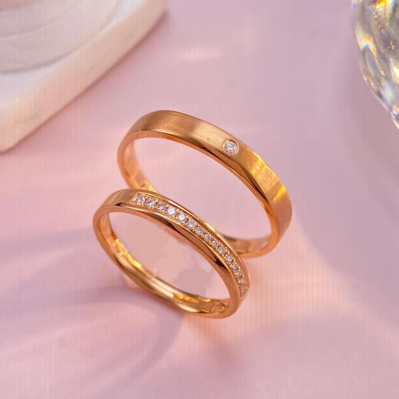18K-Diamond Couple Rings