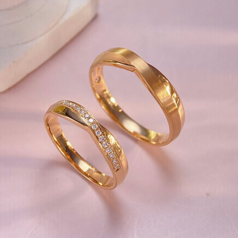 18K-Diamond Couple Rings