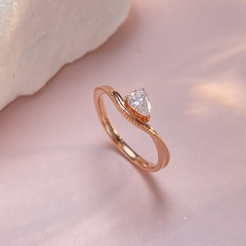 9K-Lab Grown Diamond Ring