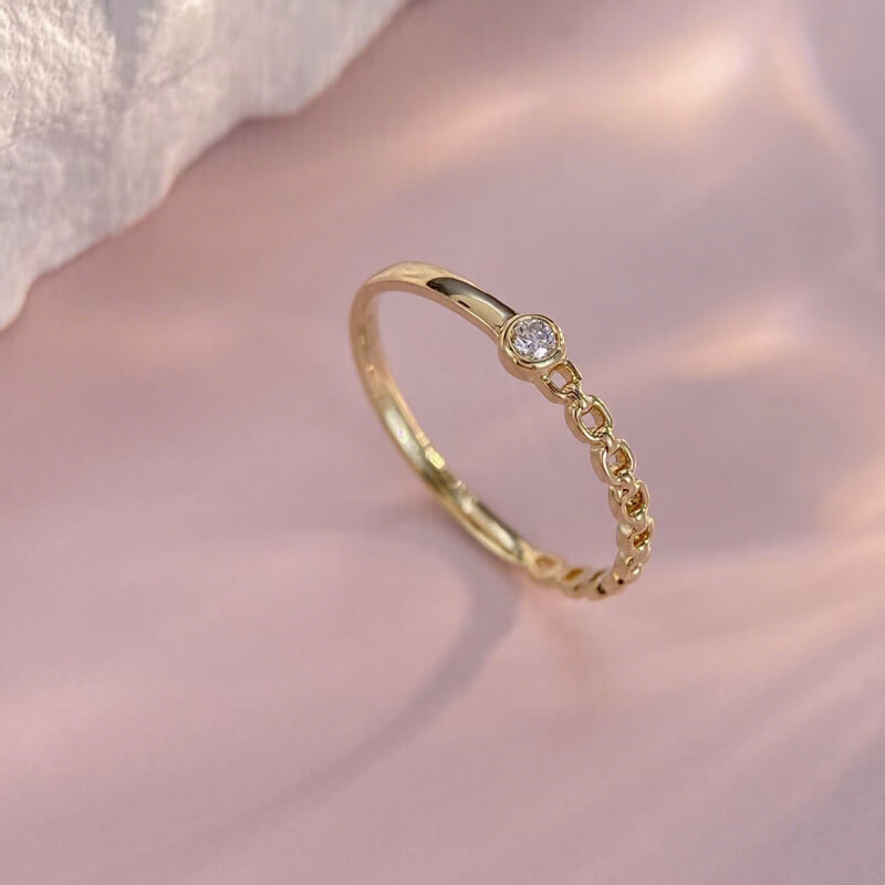 9K-Lab Grown Diamond Ring