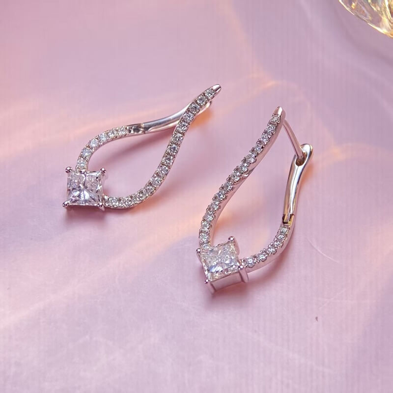9K-Lab-Grown Diamond Earrings