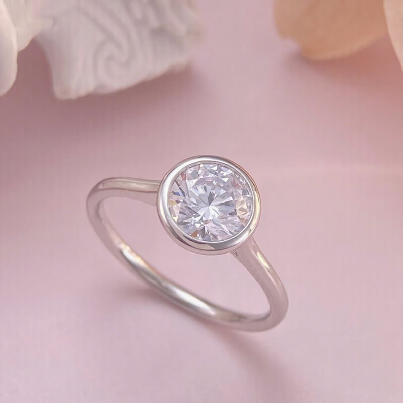 9K-Zircon Ring
