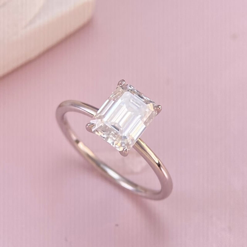 9K-Moissanite Ring
