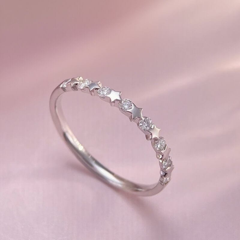 9K-Lab-Grown Diamond Ring