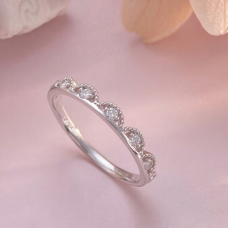 9K-Lab-Grown Diamond Ring