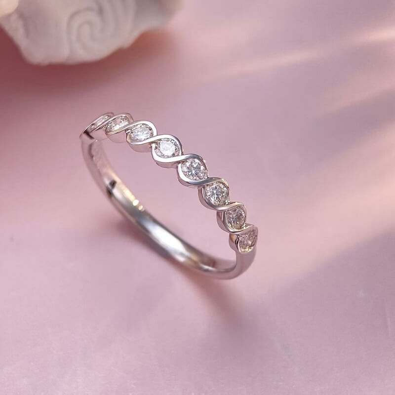 9K-Lab-Grown Diamond Ring