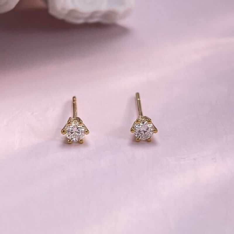 9K-Lab-Grown Diamond Earrings