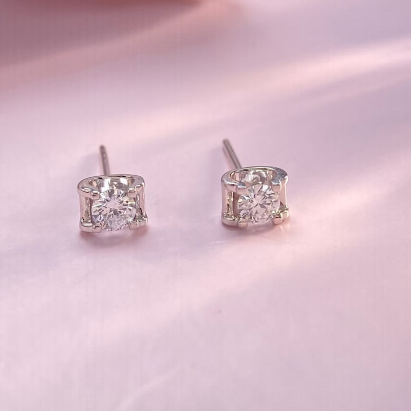 9K-Lab-Grown Diamond Earrings