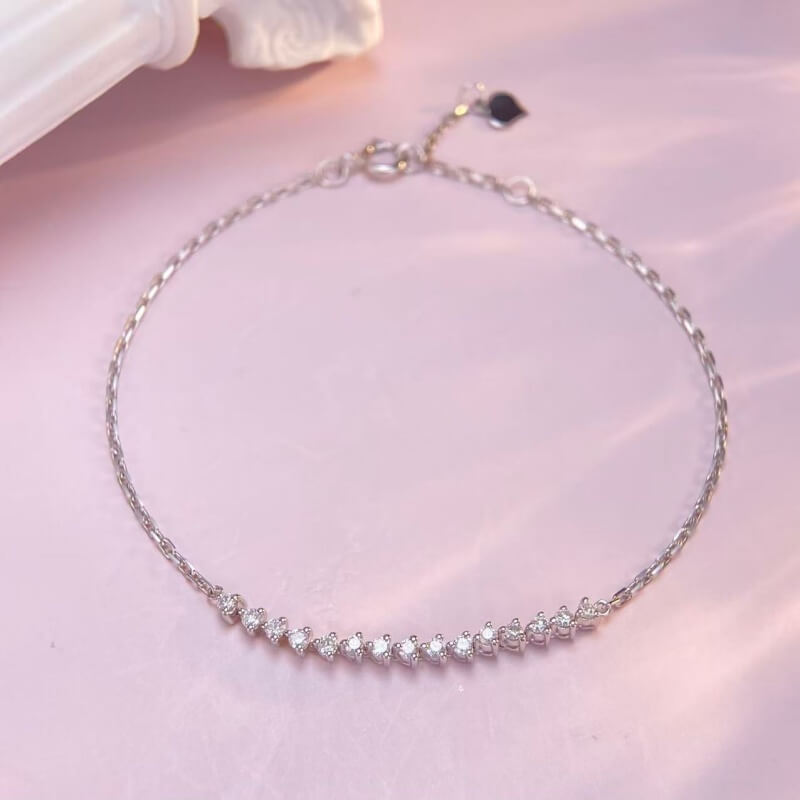 18K-Natural Diamond Bracelet