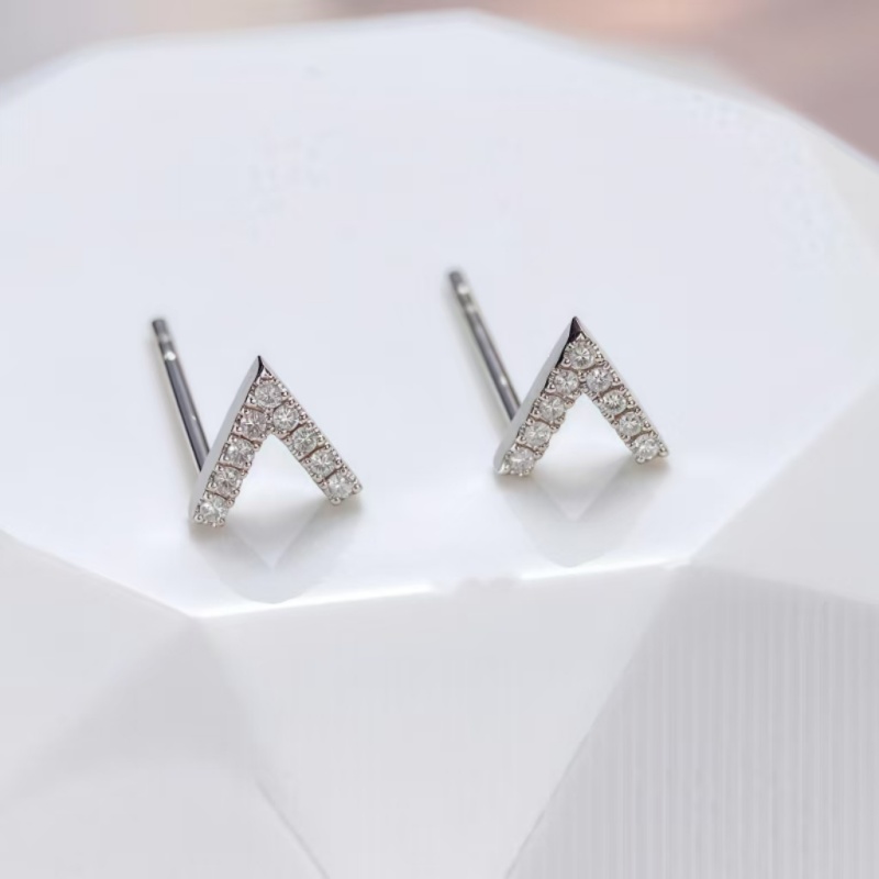 18K-Natural Diamond Earrings