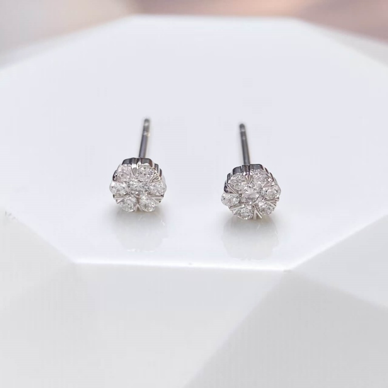 18K-Natural Diamond Earrings