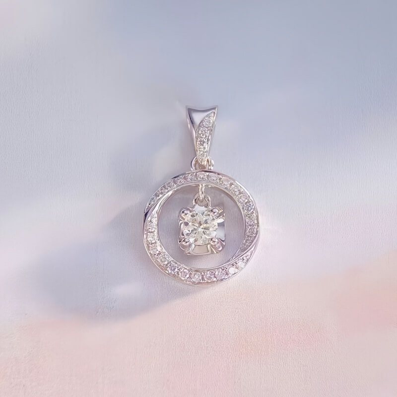 18K-Natural Diamond Pendant