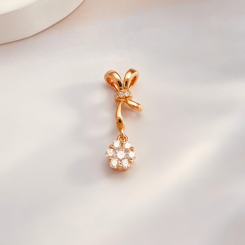 18K-Natural Diamond Pendant