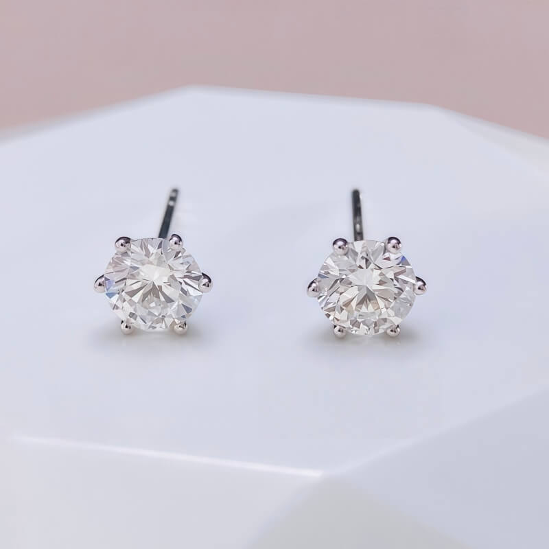 9K-Lab-Grown Diamond Earrings
