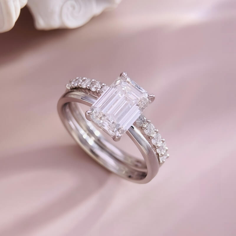 14K-Lab-Grown Diamond Ring