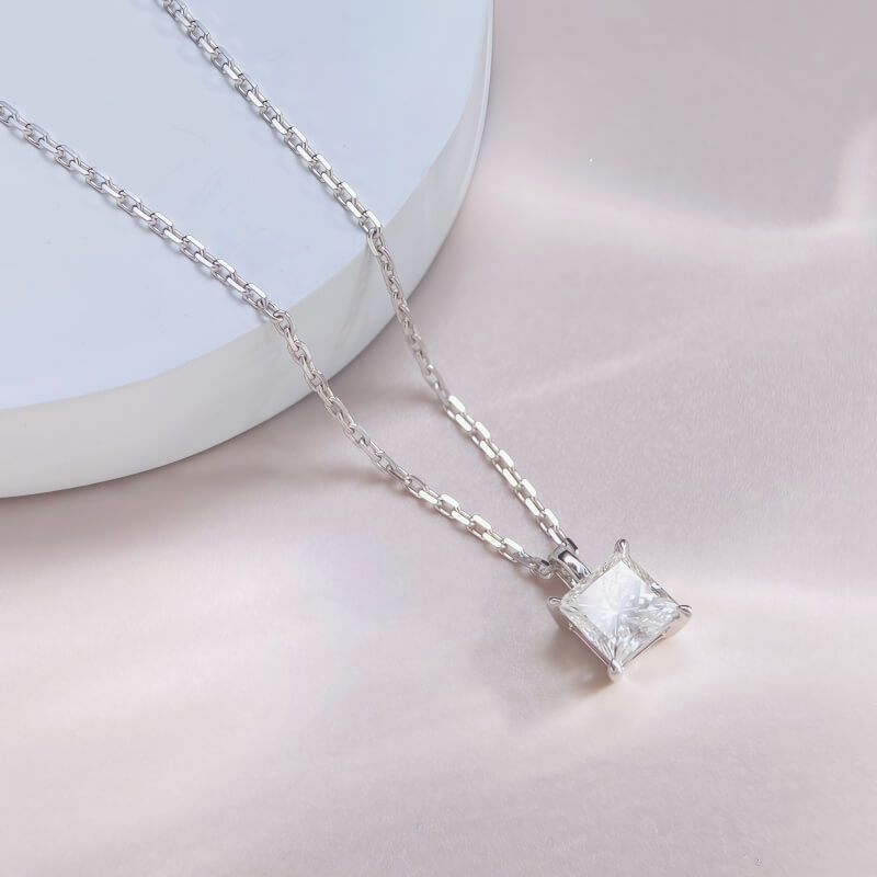 18K-Natural Diamond Earrings