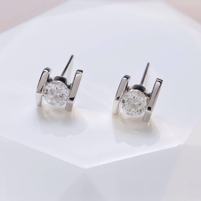 18K-Natural Diamond Earrings