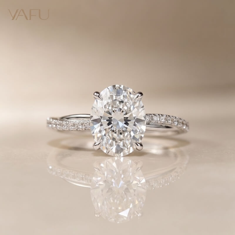 18K-Lab-Grown Diamond Ring