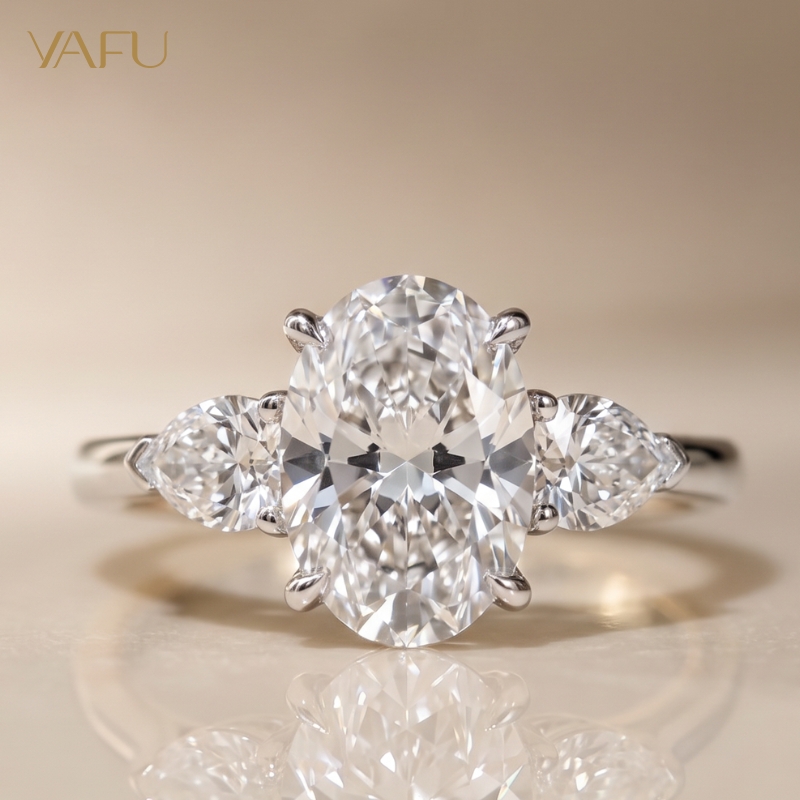 18K-Lab-Grown Diamond Ring